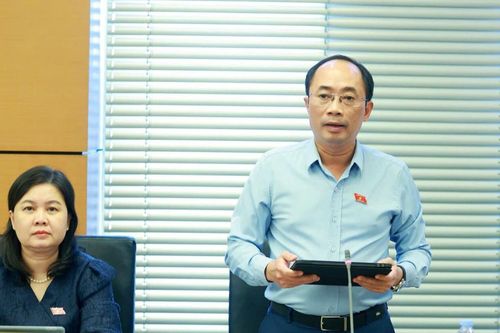 Đẩy nhanh giải ngân vốn đầu tư công, ưu tiên nguồn lực cho vùng khó khăn