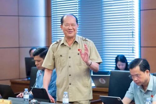 Đại biểu Quốc hội tỉnh đề nghị khẳng định mục tiêu tăng trưởng, phát triển kinh tế tự chủ