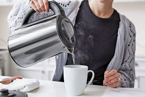 6 thói quen tưởng vô hại nhưng lại khiến ấm siêu tốc nhanh hỏng