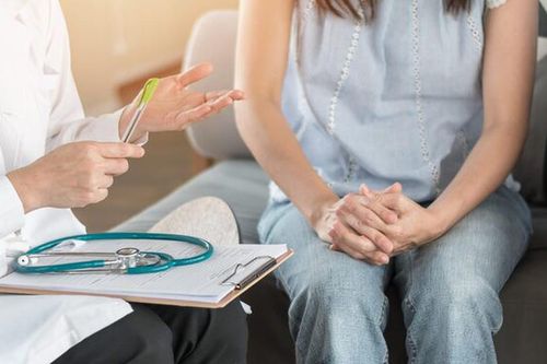 Sau 4 lần tìm tinh trùng thất bại, người đàn ông 40 tuổi bất ngờ có cơ hội làm cha