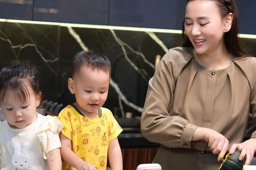 Phương Oanh gây chú ý khi cùng cặp song sinh nấu ăn, đón mùa thu Hà Nội