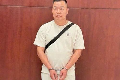 Tôn Bằng chồng cũ Hằng Du Mục bị bắt tạm giam