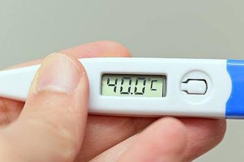 Virus RSV ở trẻ dễ lây lan, nguy cơ viêm phổi