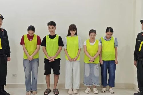 Công an Hà Nội tìm bị hại liên quan đến các sản phẩm Loramen Plus của 'cô giáo Hương'