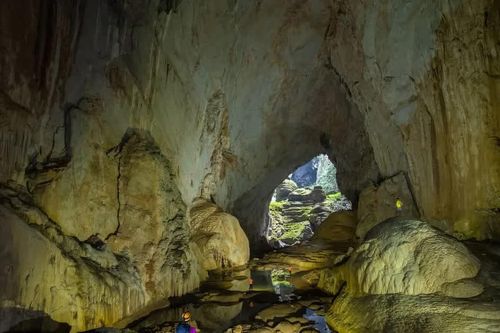 Tour thám hiểm hang Sơn Đoòng bị giả mạo, nhà tổ chức nói gì?