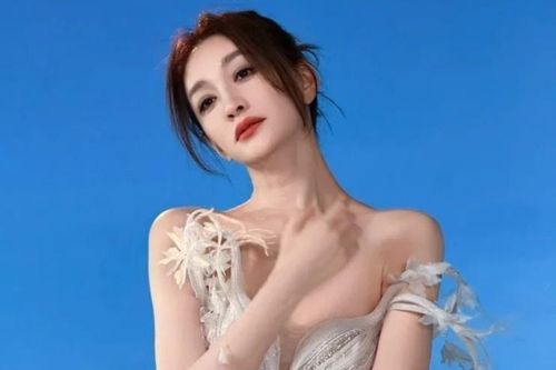 Lý Tiểu Nhiễm thông báo ly hôn