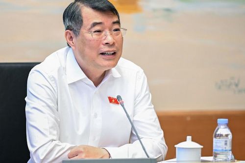 Thủ tướng: Không để tăng giá vô lý với nhà ở cho người thu nhập thấp