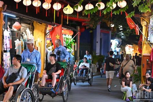 Khai mở dư địa du lịch mua sắm: Gia tăng trải nghiệm, chi tiêu của du khách khi đến Việt Nam