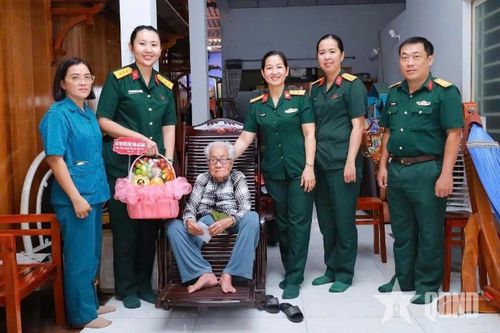 An Giang: Tri ân Bà mẹ Việt Nam anh hùng nhân Ngày Phụ nữ Việt Nam