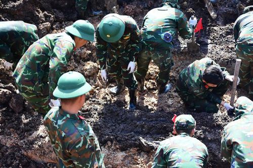 Quy tập thêm 14 hài cốt liệt sĩ tại Công viên Lê Thị Riêng