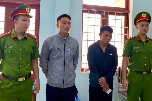 Khởi tố đôi bạn nhậu gây rối trật tự công cộng