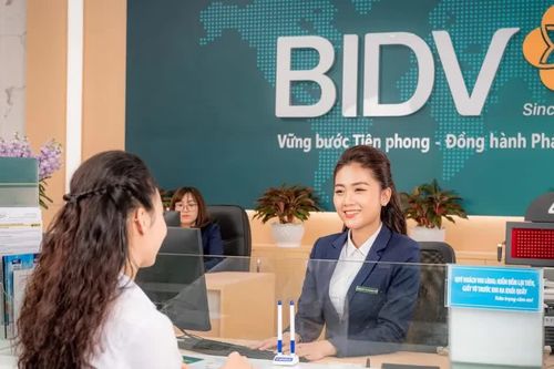 Một số ngân hàng bắt đầu giảm lãi suất cho vay