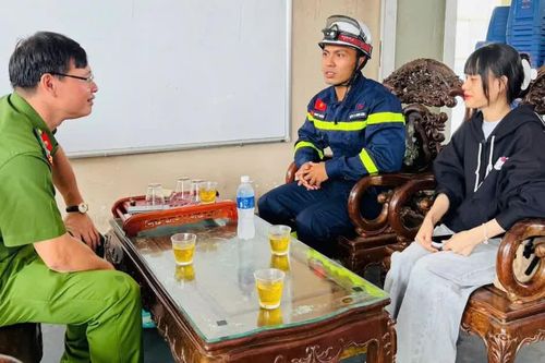 Nạn nhân được giải cứu trong vụ cháy cảm ơn lực lượng cứu nạn