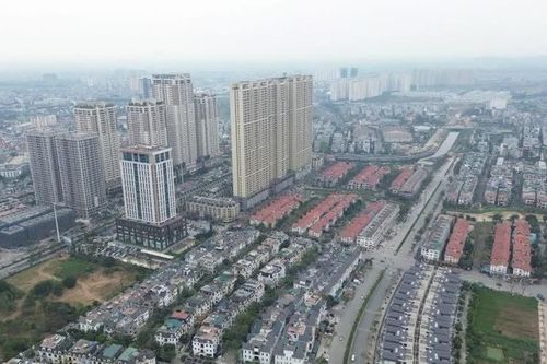 Tồn kho đất nền tăng 75%, giao dịch bất động sản tiếp tục đi xuống