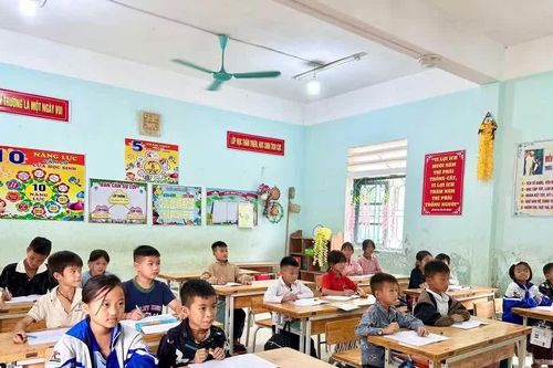 Thiếu giáo viên, thách thức nhìn từ thực tiễn vùng cao