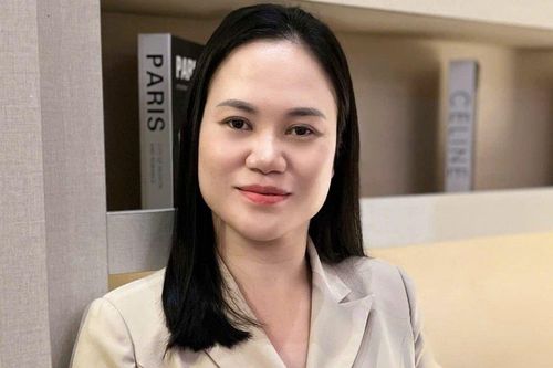 Phụ nữ mạnh mẽ có cần gồng mình?