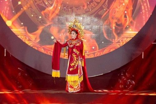 Ca nghệ sĩ Thy Nhung: Lan tỏa giá trị nghệ thuật truyền thống trên sân khấu hoa hậu