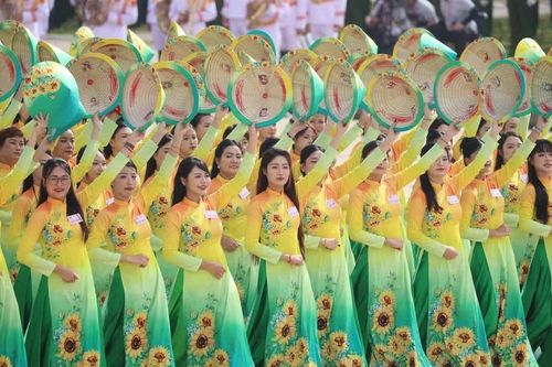 Phụ nữ Việt Nam phát huy bản lĩnh trong kỷ nguyên mới
