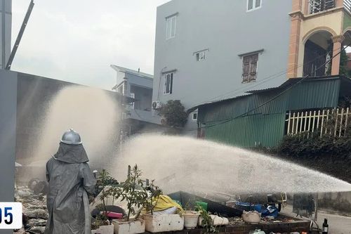Rò rỉ khí clo ở Hà Nội: Một người nguy cơ mù mắt, bệnh nhân khác nguy kịch