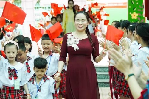 Hơn 2.400 hiệu trưởng, hiệu phó ở TPHCM chuyển sang làm giáo viên