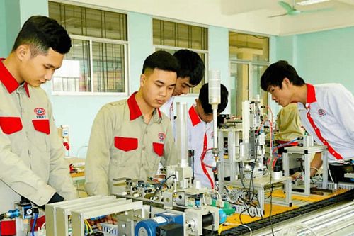 Quy định mới về năng lực thực hành nghề cho giảng viên, giáo viên