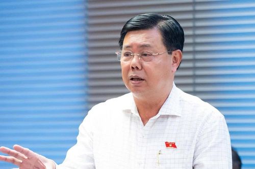 Bộ trưởng Nội vụ chia sẻ về lời nhắn của em nhỏ xin giữ tên trường