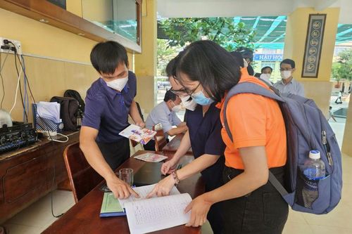 2.000 giáo viên, học sinh TPHCM được cấp thuốc dự phòng viêm não mô cầu