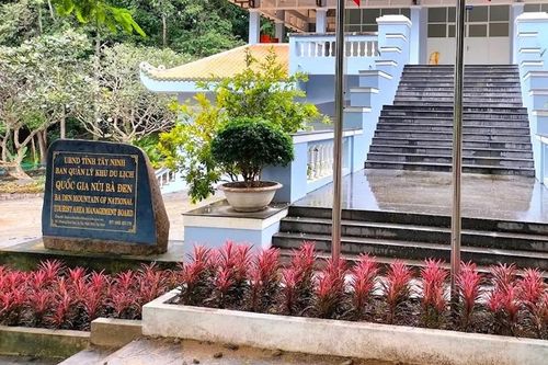 Kiểm điểm hạn chế trong công tác cán bộ tại Ban Quản lý Khu du lịch quốc gia Núi Bà Đen