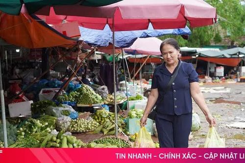 Chợ Hà Tĩnh xuống cấp, ảnh hưởng hoạt động kinh doanh