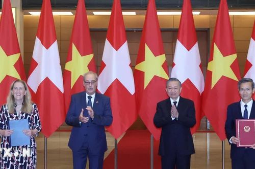 Tổng thống Liên bang Thụy Sĩ Guy Parmelin và Phu nhân kết thúc tốt đẹp chuyến thăm chính thức Việt Nam