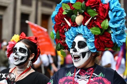 Mexico rực rỡ sắc màu trong lễ hội Alebrijes