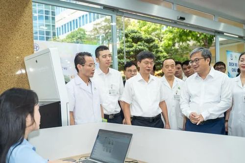 Thu nhập tăng thêm có thực sự tạo động lực để cán bộ, công chức cống hiến?