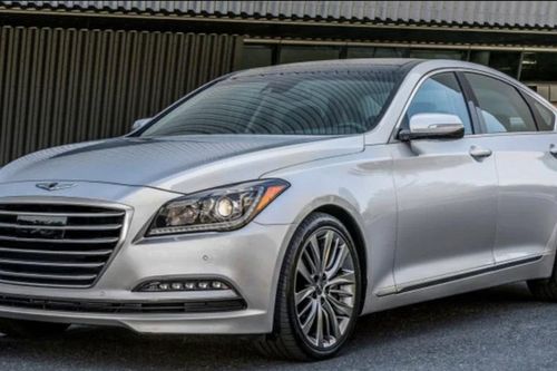 Hyundai Genesis được khuyến cáo đỗ ngoài trời vì nguy cơ cháy