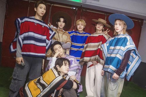 BTS nhuộm tím Singapore với dự án The City ARIRANG, kéo dài suốt tháng 12