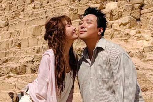 Gần 100.000 khán giả phản ứng khi Trấn Thành và Hari Won múa đương đại ở Ai Cập