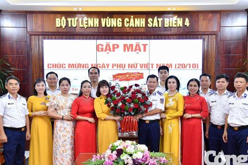 BTL Vùng Cảnh sát biển 4 gặp mặt chúc mừng Ngày Phụ nữ Việt Nam 20/10