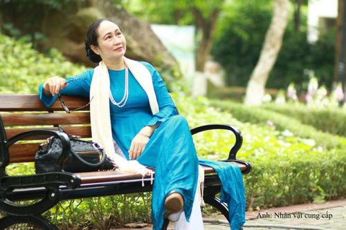 Nhà báo Vũ Thị Tuyết Nhung: Kể chuyện Hà Nội qua những miền ký ức