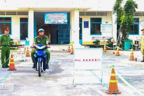 Hơn 700 người được hướng dẫn kỹ năng lái xe an toàn