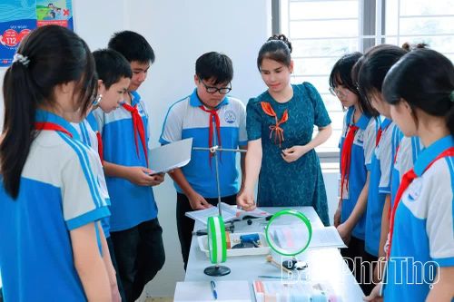 Cô giáo Trần Thị Hiền - Bền bỉ cống hiến, tận tâm với nghề