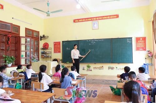 Song Khủa nỗ lực vượt khó phát triển giáo dục đào tạo