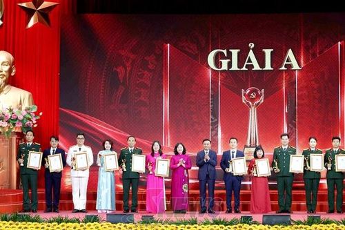 Sơn La đoạt 3 giải thưởng tại Cuộc thi chính luận về bảo vệ nền tảng tư tưởng của Đảng năm 2026
