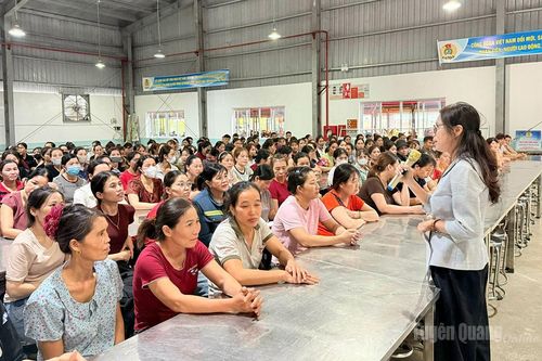 Nâng cao kiến thức pháp luật cho đoàn viên, người lao động