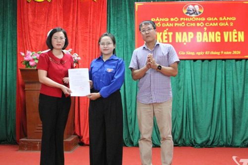 Tạo nguồn phát triển Đảng từ vùng cao đến đô thị