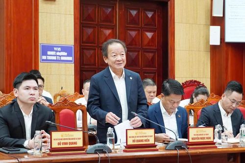 Tập đoàn T&T của ông Đỗ Quang Hiển đề xuất nâng cấp sân bay Quảng Trị lên 4E
