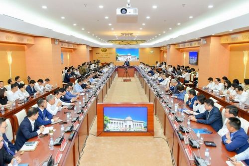 Giảm lãi suất không cào bằng, nhiều ngân hàng tung gói vay ưu đãi chỉ từ 6%/năm
