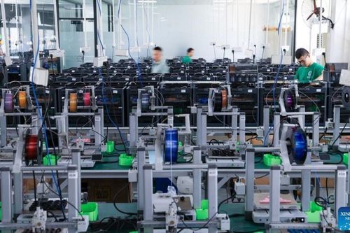 Kinh tế Trung Quốc tăng trưởng khởi sắc trong 3 quý đầu năm 2026