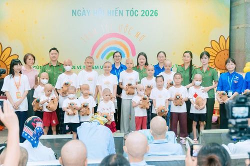 Hơn 1.100 bộ tóc được trao tặng tại Ngày hội 'Trạm tóc ước mơ 2026': Đong đầy nụ cười tại ngày hội hiến tóc cho bệnh nhân ung thư