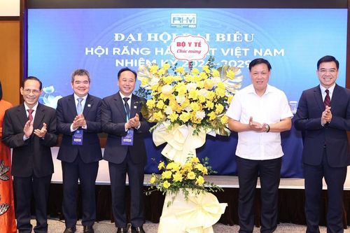 Phát triển chuyên ngành Răng Hàm Mặt gắn với chăm sóc sức khỏe cộng đồng