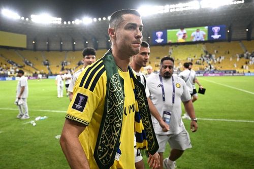 Ronaldo mất 39 giây kiếm đủ tiền nộp phạt