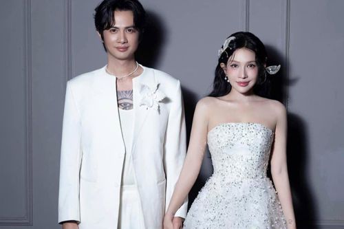 Huỳnh Phương tình tứ bên Khả Như